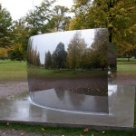 Miroir, sculpture d'Anish-Kapoor dans Hyde Park