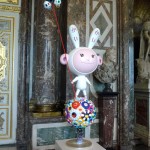 Sculpture personnage de Takashi Murakami au Chateau de Versailles