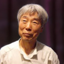 Lee Ufan, artiste peintre, sculpteur contemporain